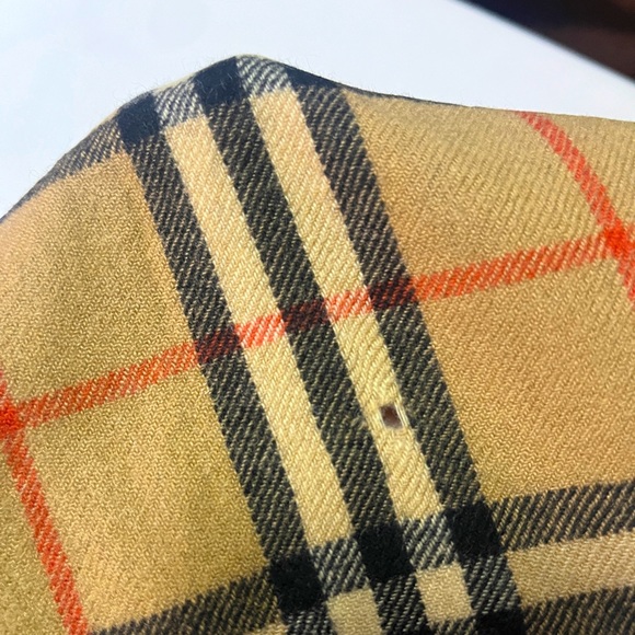 Preloved Vintage Burberrys (old name for Burberry) Scarf unisex - Picture 3 of 9